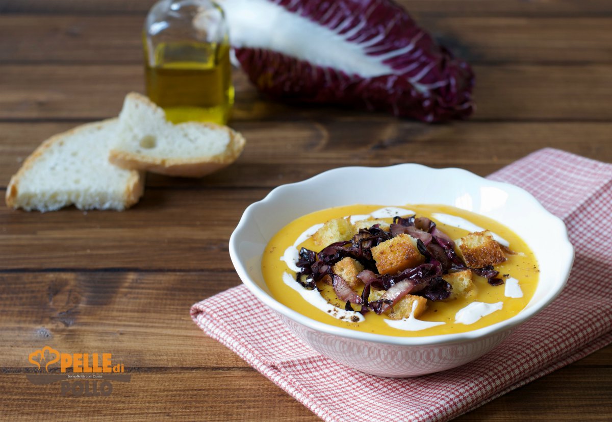 Crema di zucca con radicchio e crostini