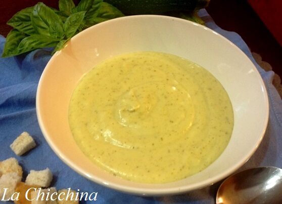 Crema di zucchine e patate al profumo di basilico