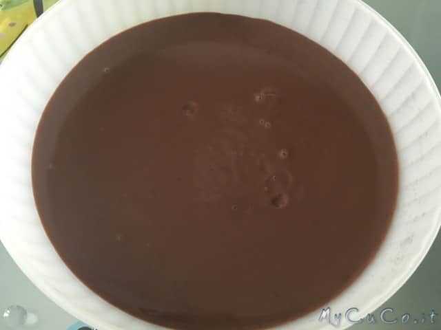 Crema pasticcera al cacao col cuisine companion