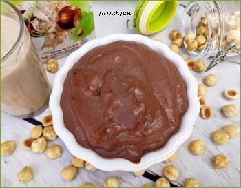 Crema pasticcera alla nocciola veloce light e senza glutine