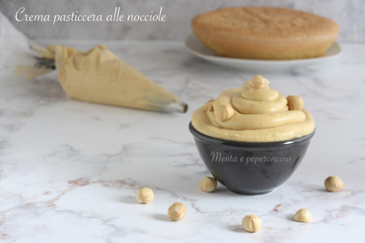 Crema pasticcera alle nocciole