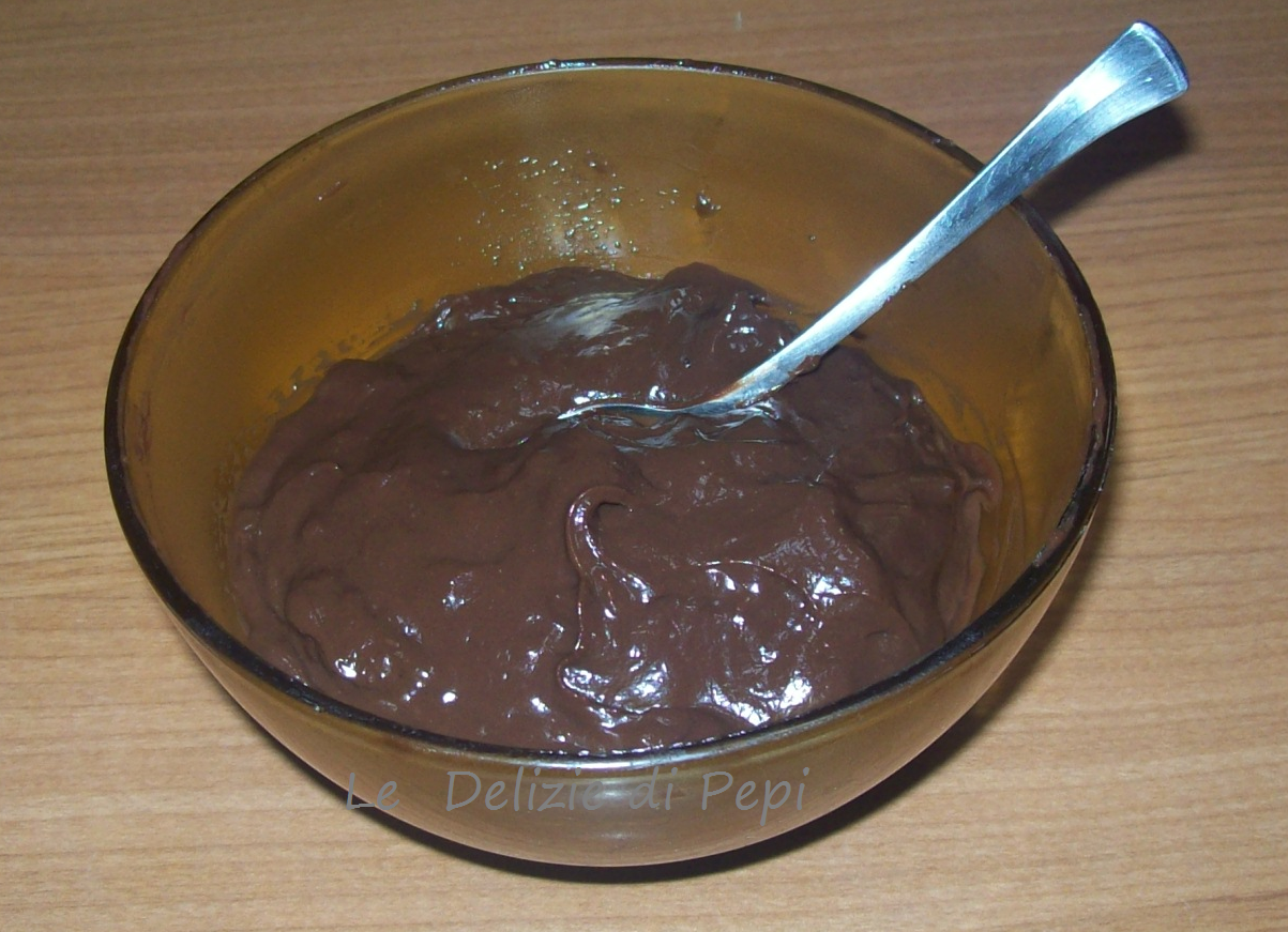 Crema pasticcera senza uova