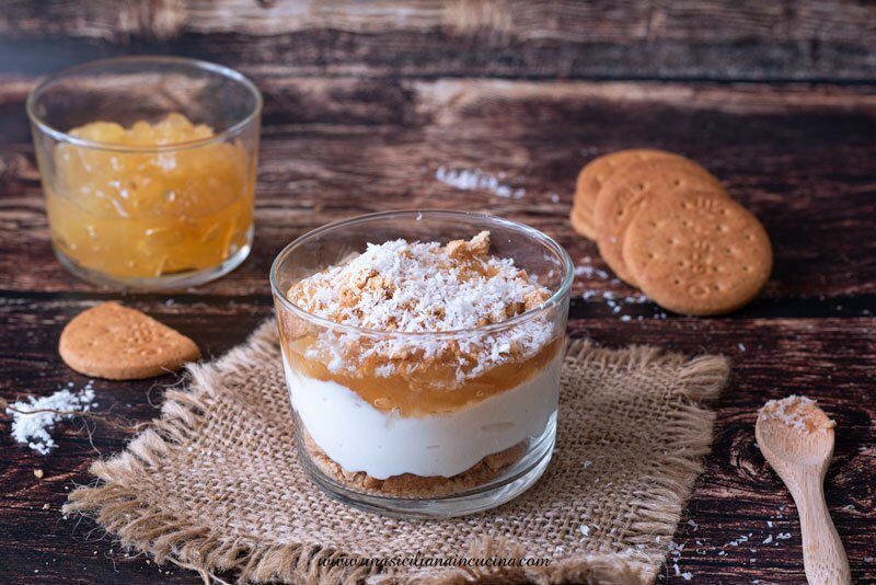 Crema ricotta con confettura ananas