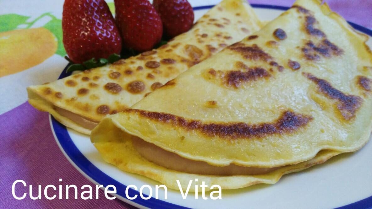 Crêpes alla crema pasticcera di fragole