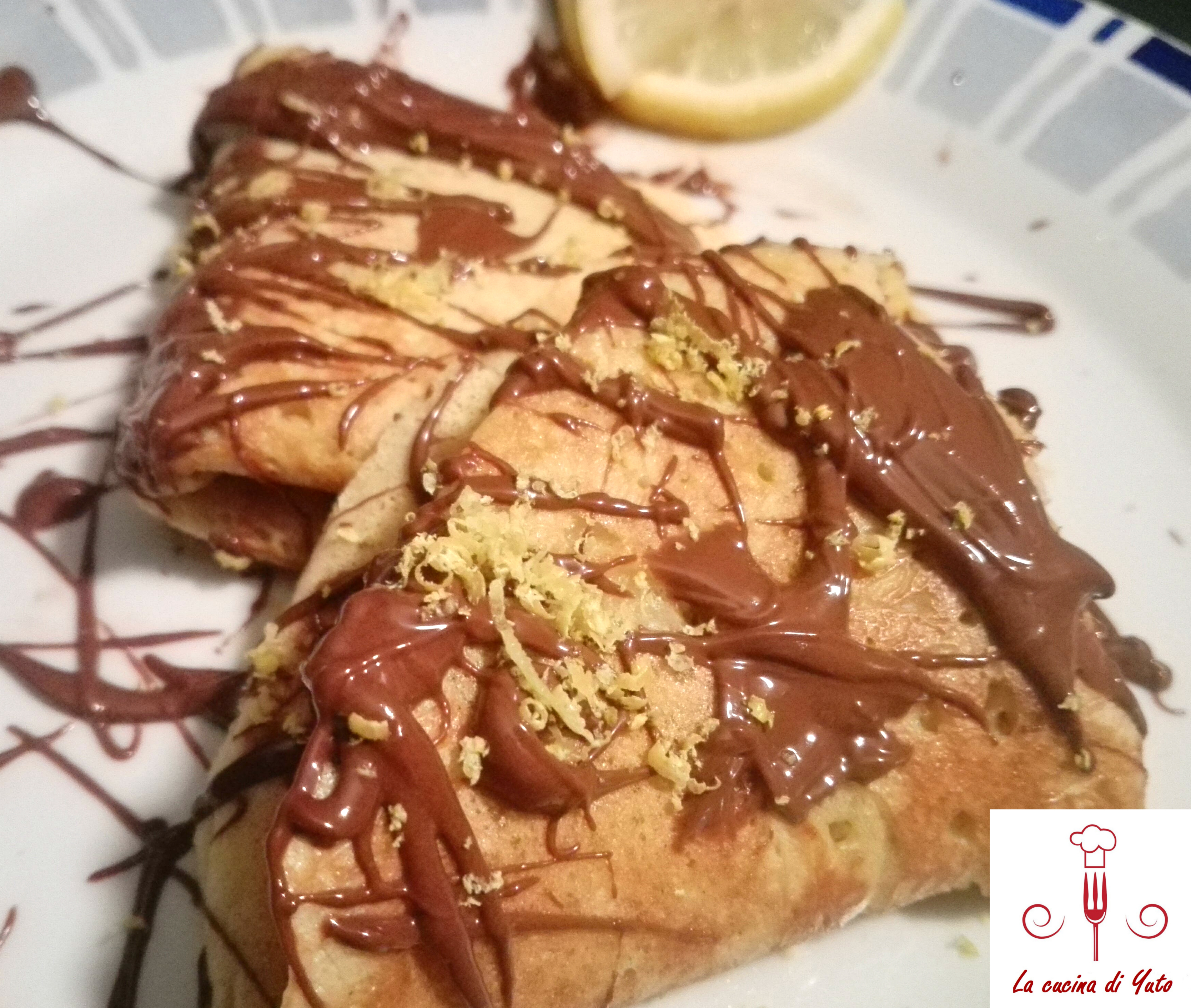 Crepes allo yogurt aromatizzate al limone