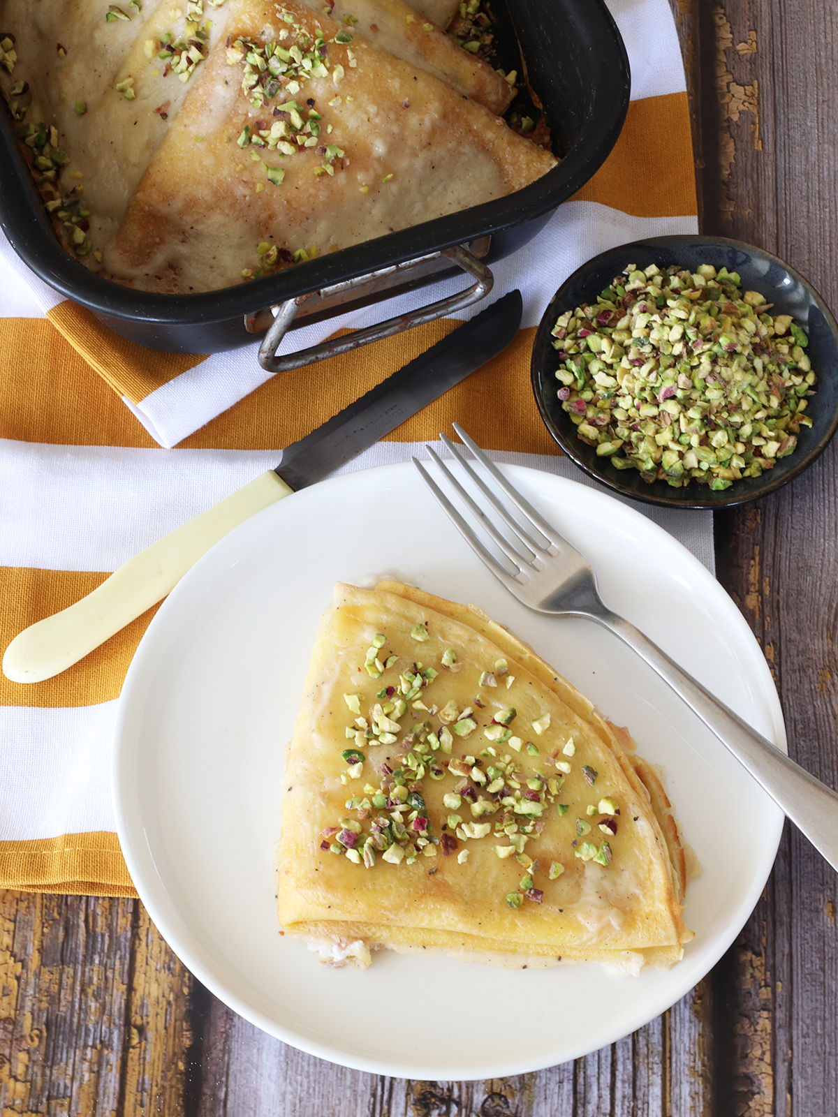 Crepes con mortadella e pistacchi