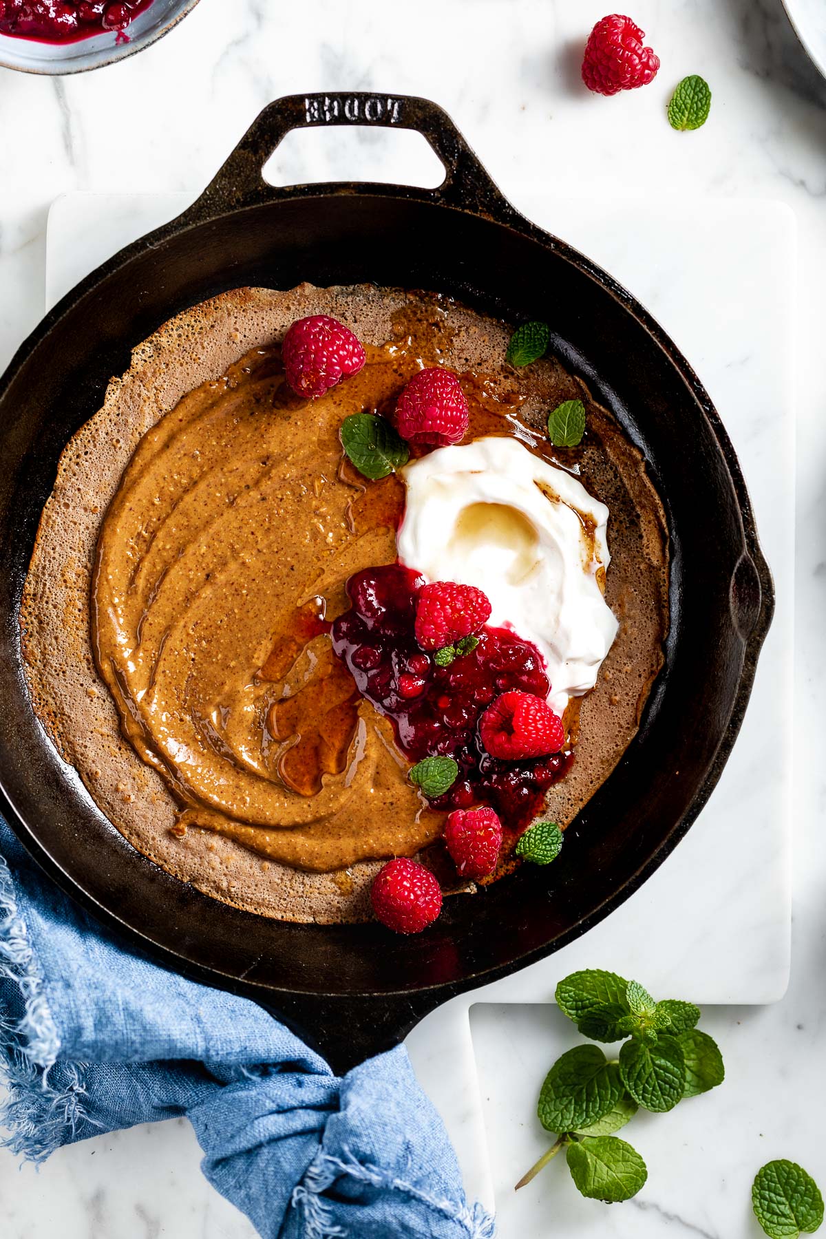 Crepes di farina di castagne vegan, le mia vita in montagna e come sciare con helvetia | gluten-free chestnut crepes