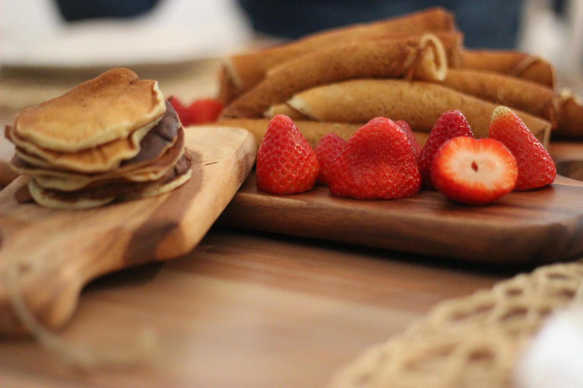 Crespelle al cioccolato | Dessert veloce e facile