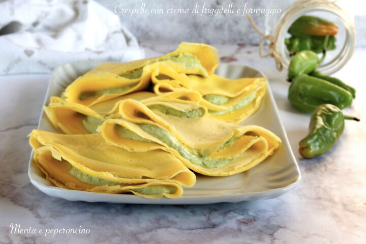 Crespelle con crema di friggitelli e formaggio