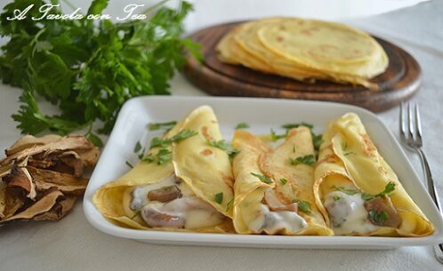 Crespelle con funghi e besciamella