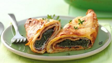 Crespelle spinaci e mozzarella di bufala