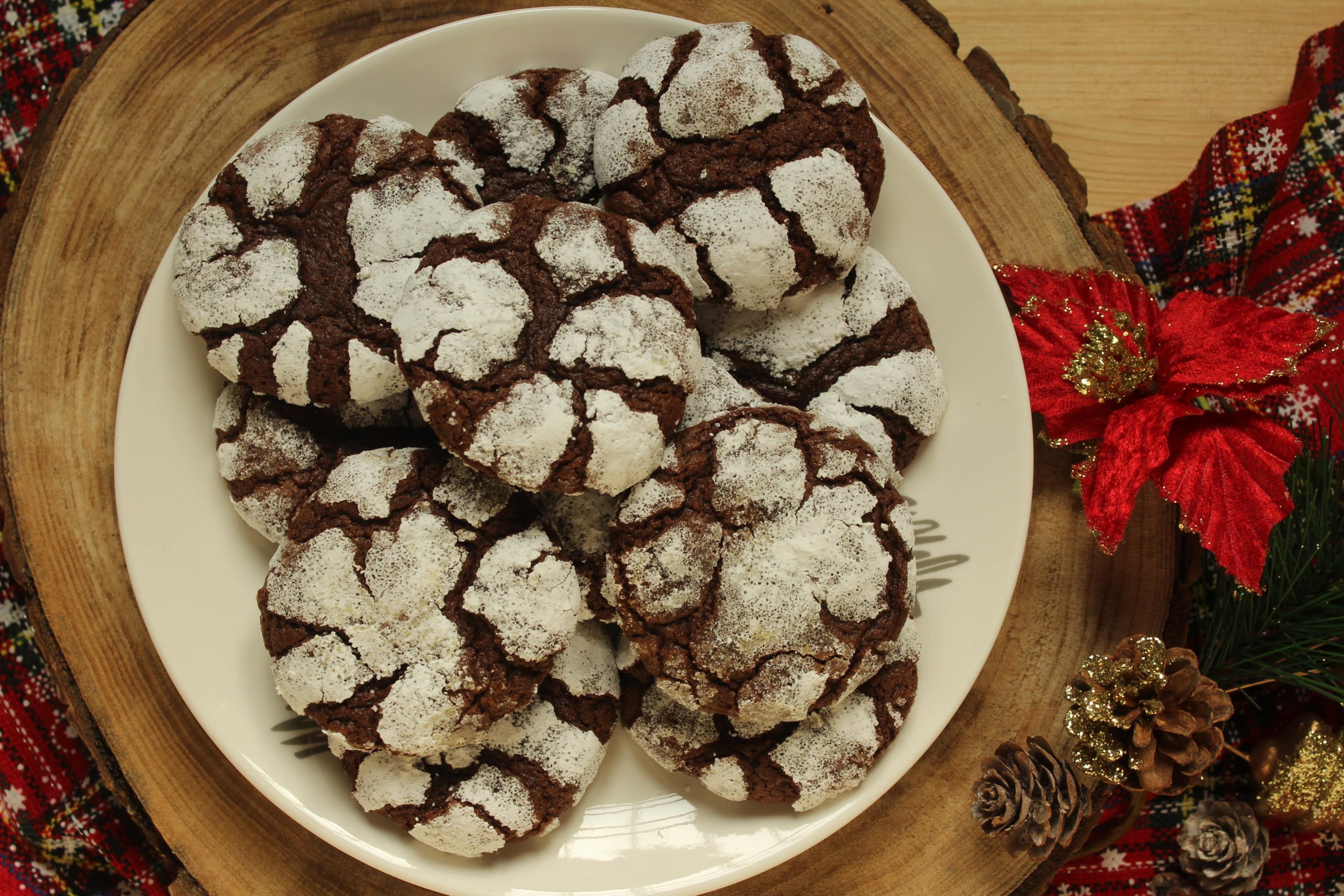 Crinkle Cookies: biscotti morbidi al cioccolato