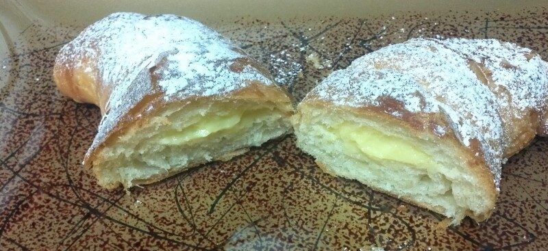 Croissant pasta sfoglia burro farina marmellata
