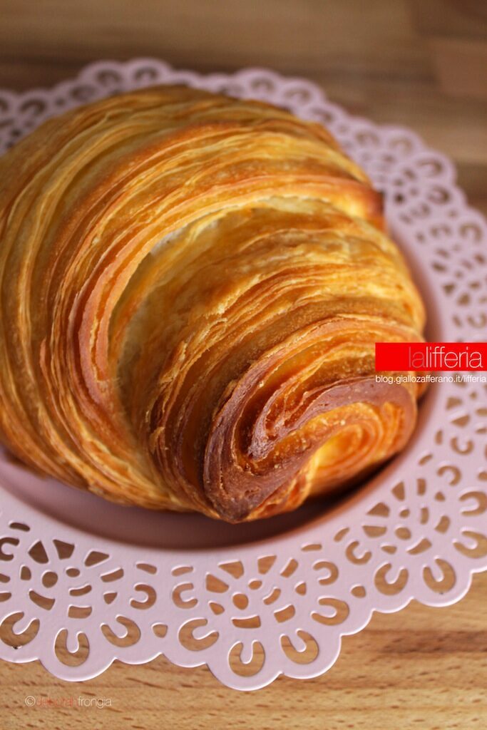 Croissant sfogliati | ricetta base a prova di imbranato