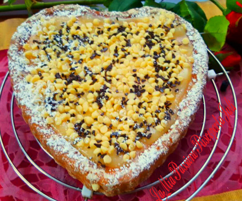 Crostata a cuore con crema di arancia e limone
