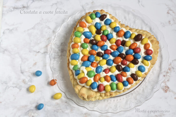 Crostata a cuore farcita