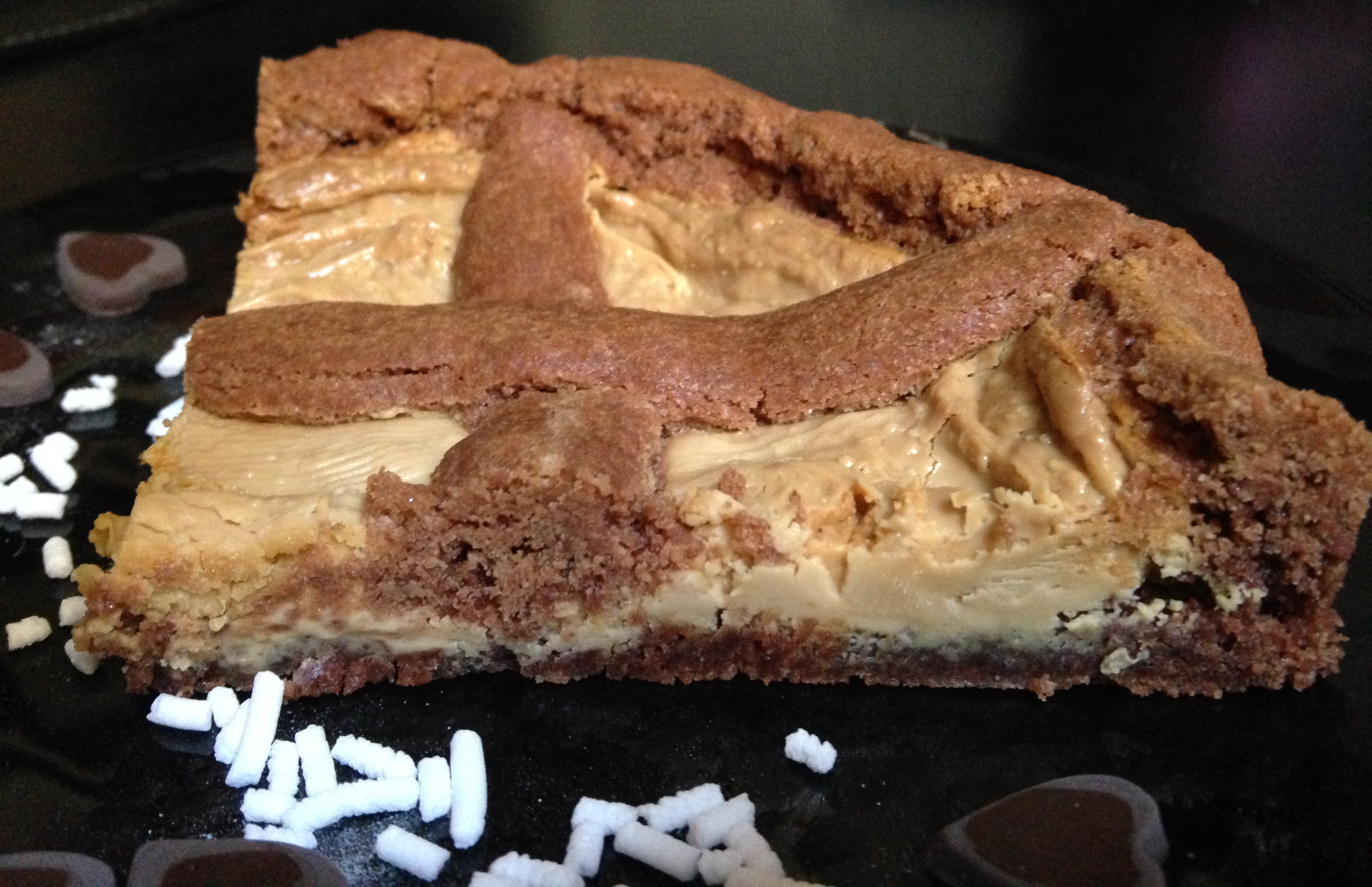 Crostata al cacao con crema di nocciole al cioccolato bianco