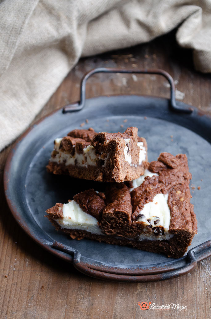 Crostata al cacao con ricotta e gocce di cioccolato