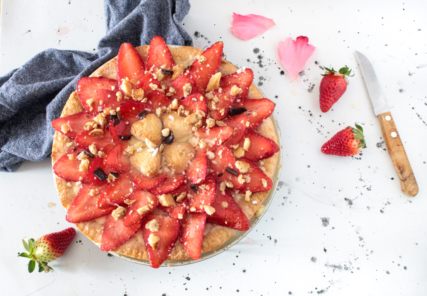 Crostata alla cannella  con fragole