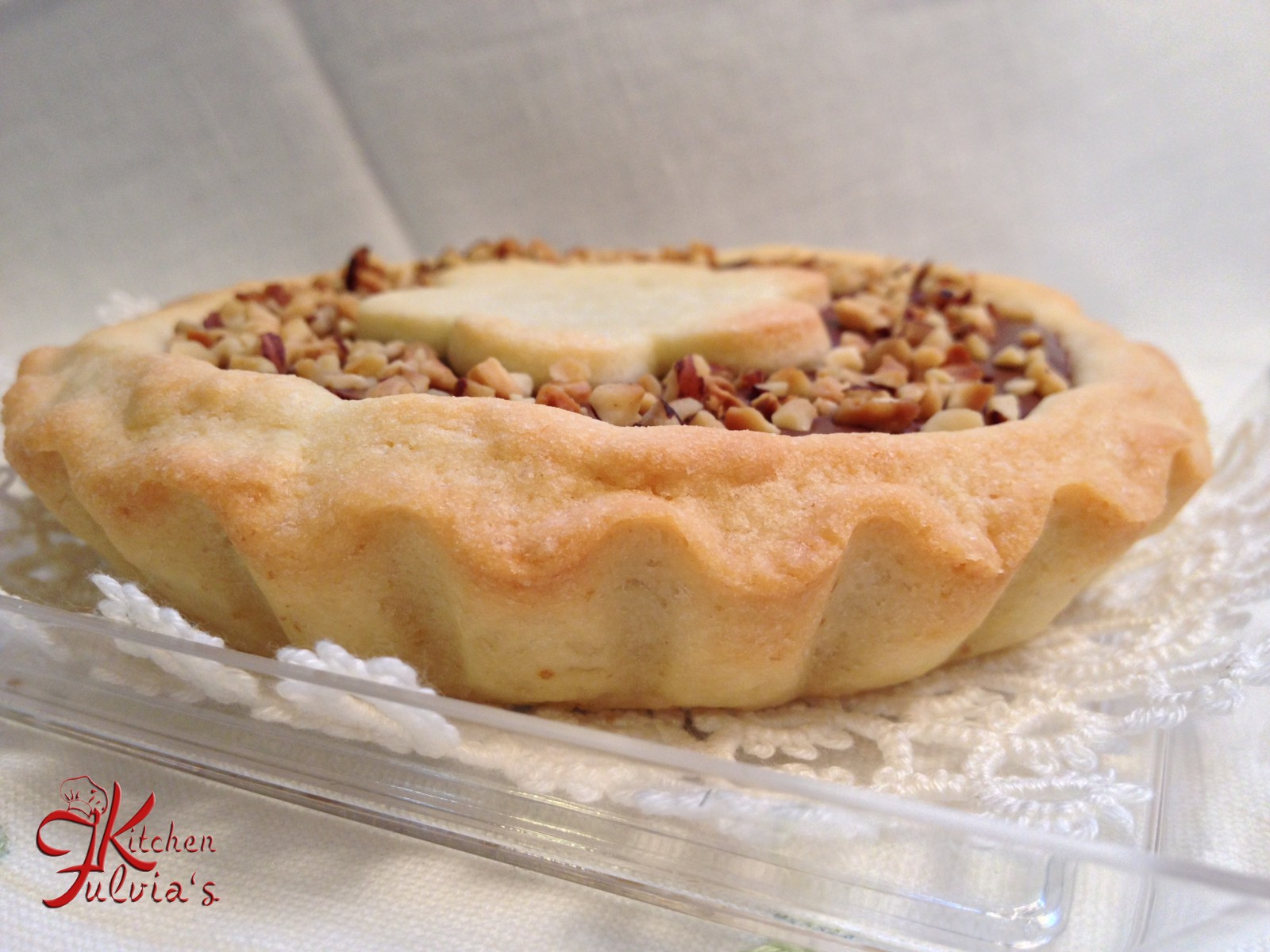 Crostata alla Nutella e granella di nocciole