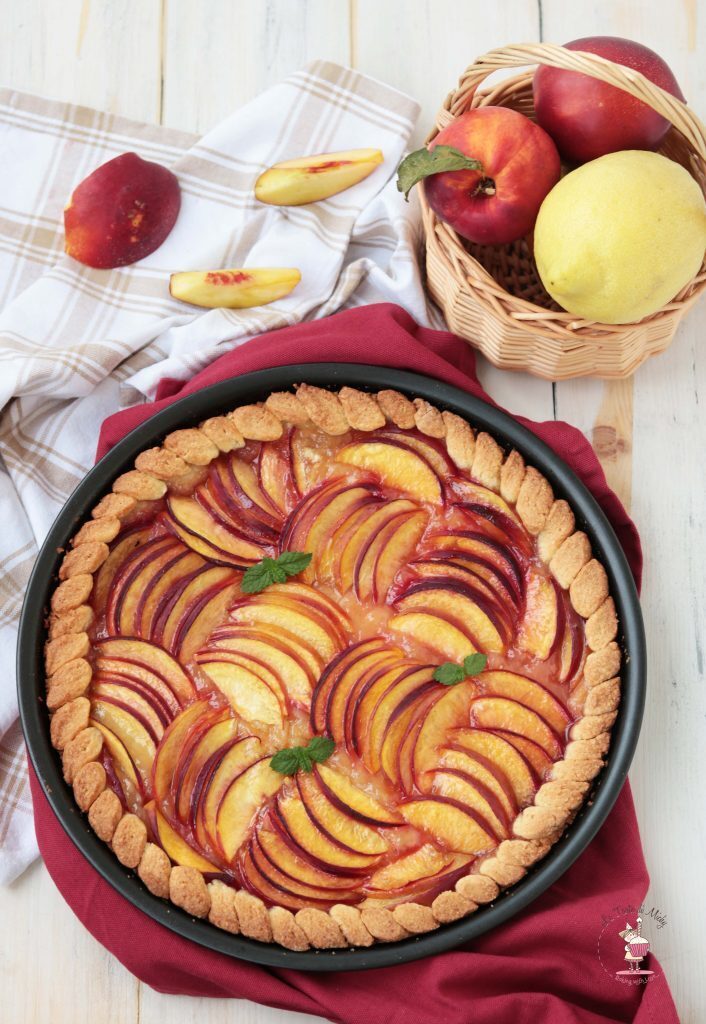 Crostata alle mandorle con confettura di limoni e pesche