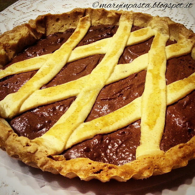 Crostata all’olio extravergine di oliva con crema alla nocciola
