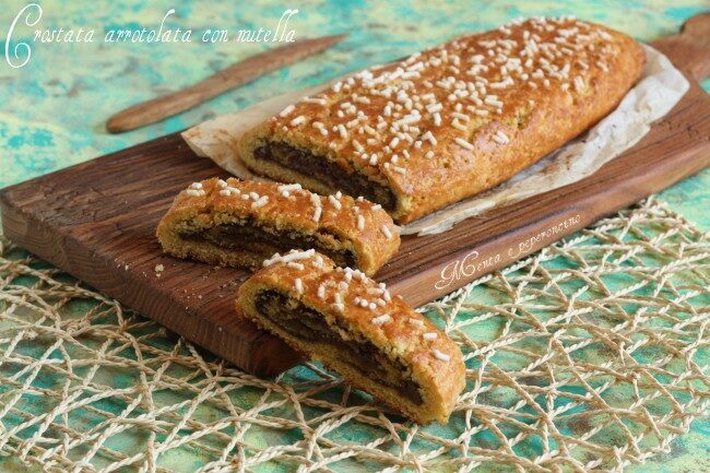 Crostata arrotolata con nutella