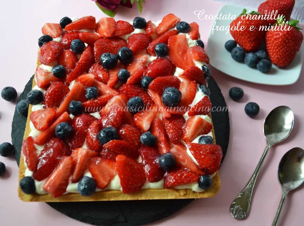 Crostata chantilly all’italiana e fragole