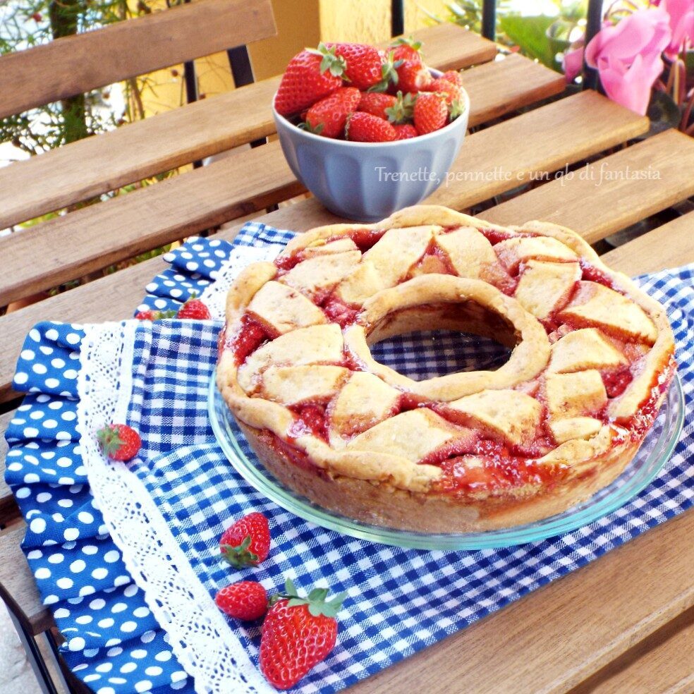 Crostata ciambella alle fragole