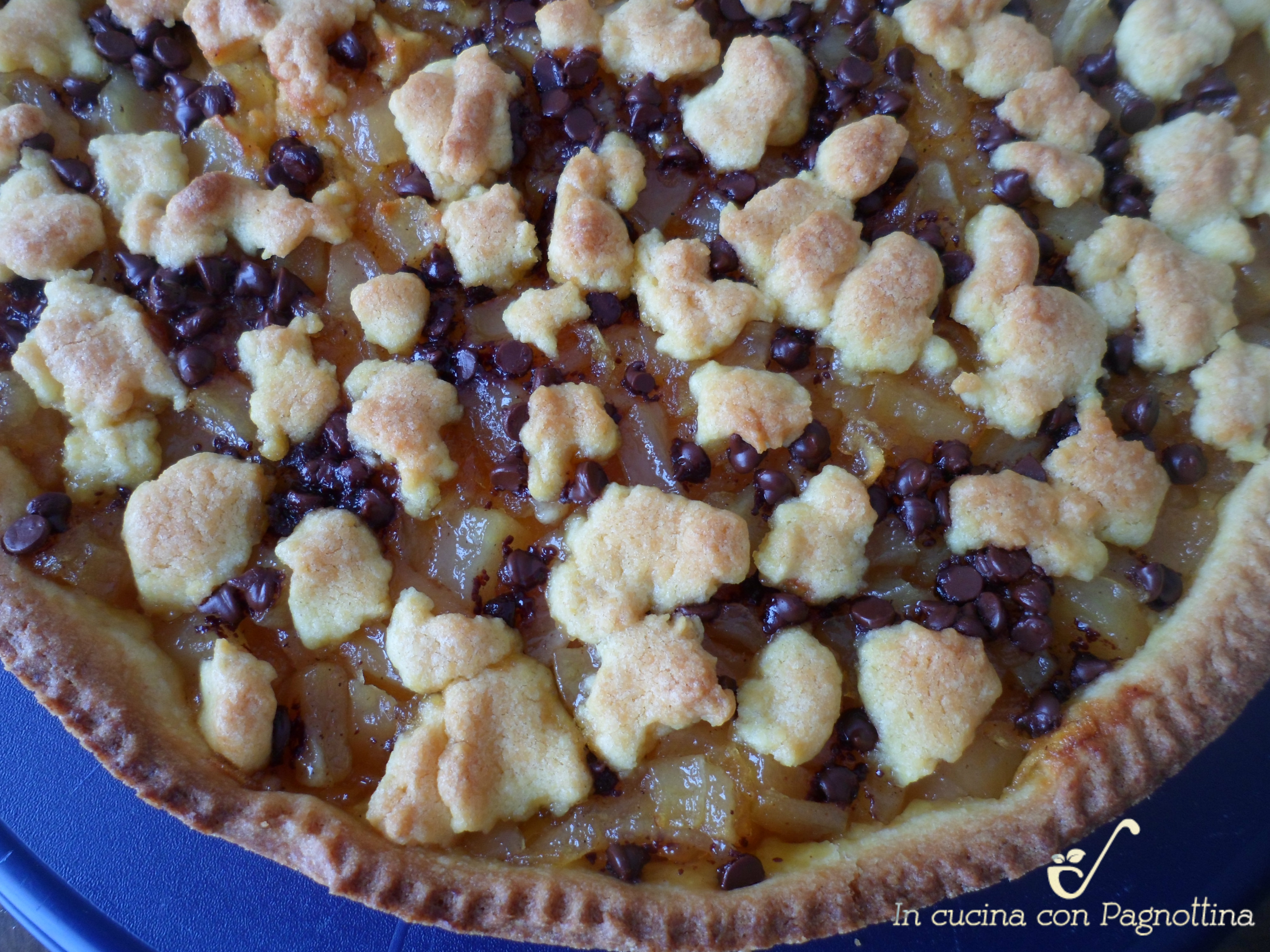 Crostata con composta di pere e cioccolato