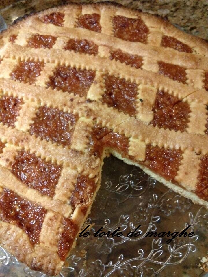 Crostata con confettura di pesche e cocco