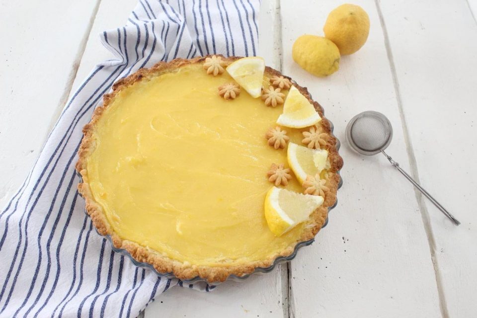 Crostata con crema al limone