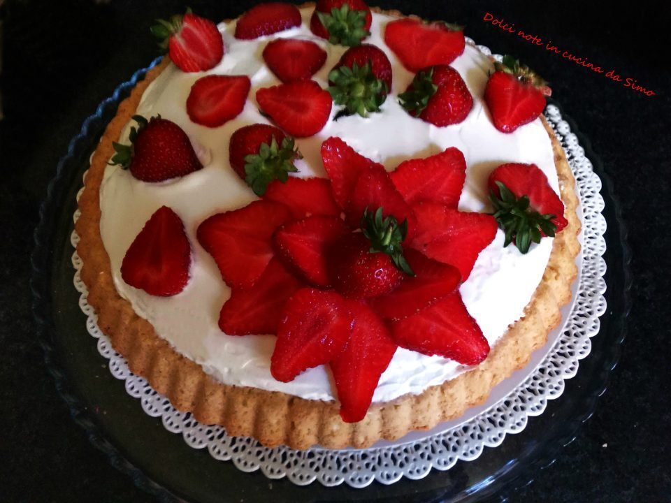 Crostata con crema allo yogurt