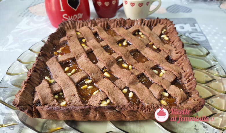 Crostata con farina di castagne e albicocche