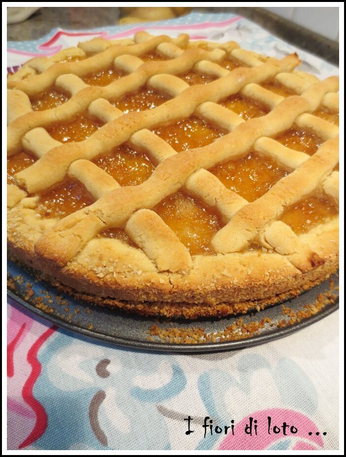 Crostata con frolla di riso alla marmelata di agrumi