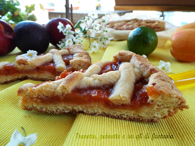 Crostata con marmellata di frutta mista
