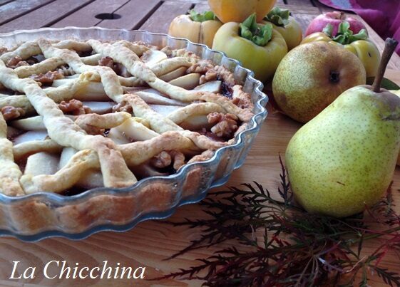 Crostata con pere, noci e confettura di susine