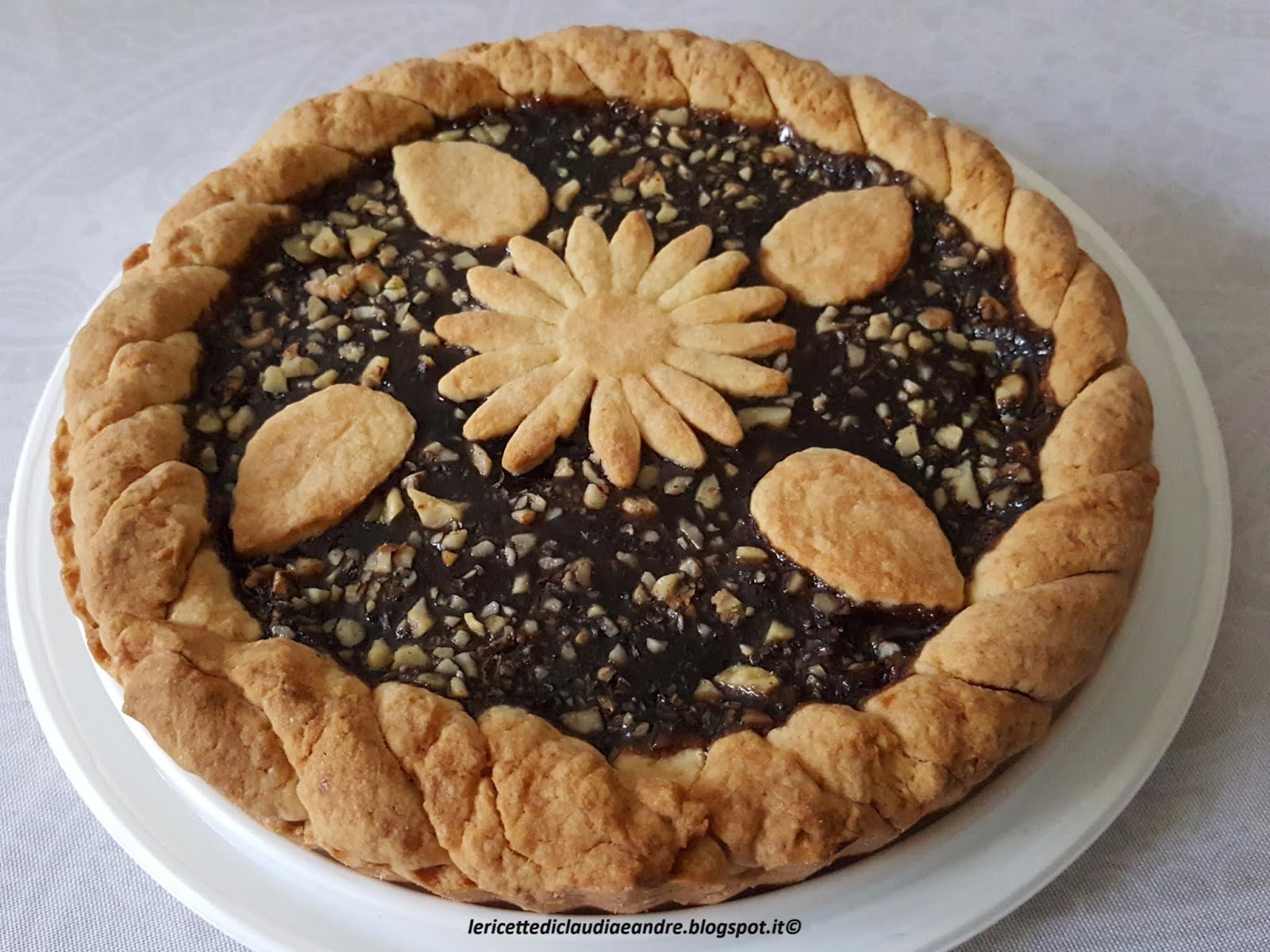 Crostata con ricotta, marmellata di prugne e noci