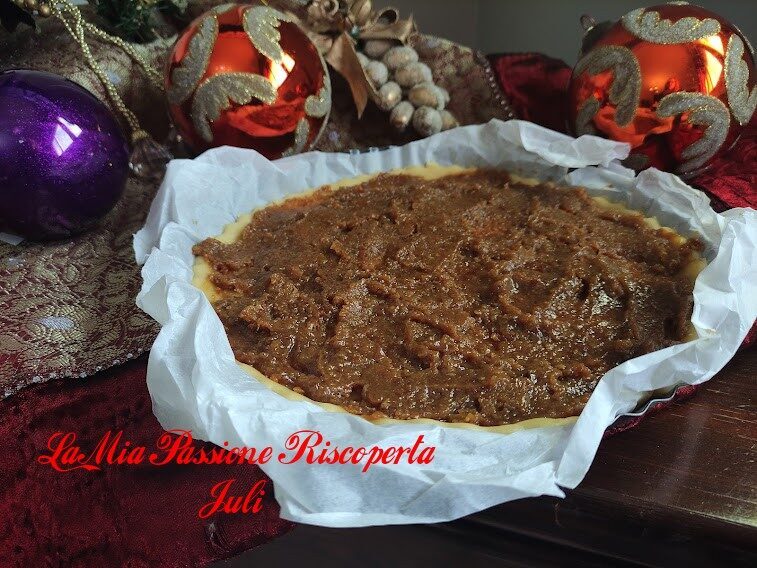 Crostata con ripieno di cotognata