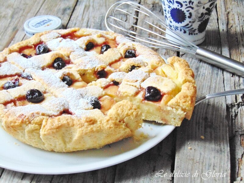 Crostata di crema pasticcera e amarene