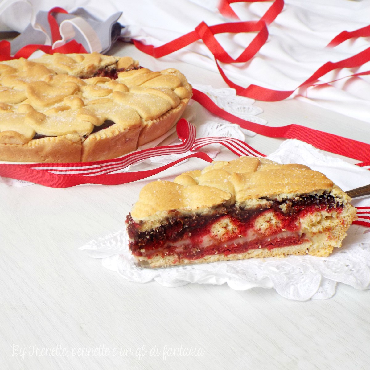 Crostata di cuori con zuppa inglese