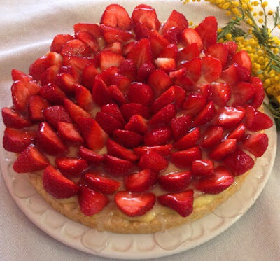 Crostata di fragole con crema