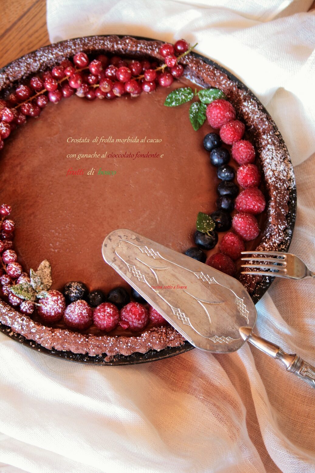 Crostata di frolla al cacao con ganache al  cioccolato