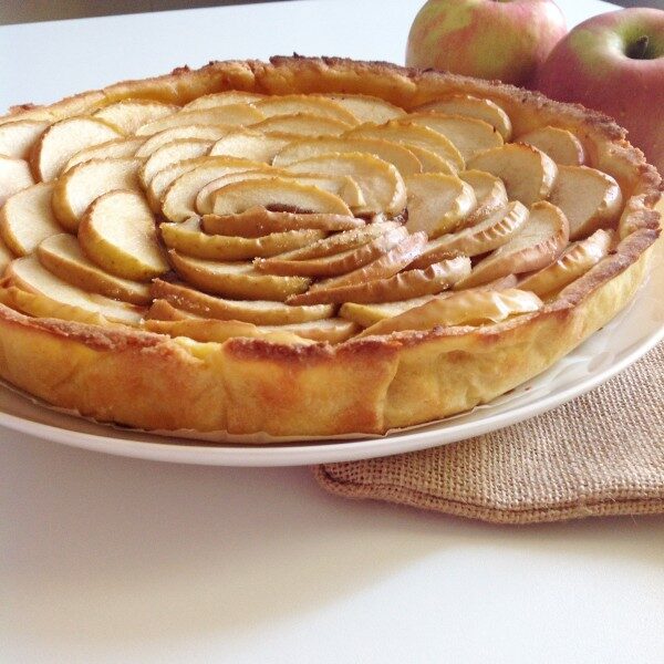 Crostata di mele e amaretti