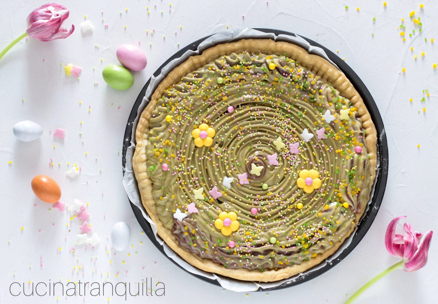 Crostata di pasta brisèe e crema al pistacchio