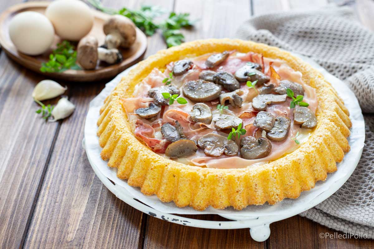 Crostata di patate con funghi e speck