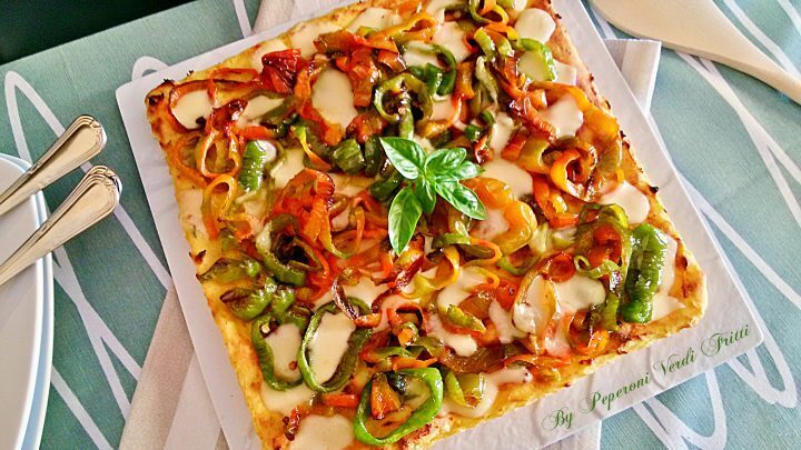 Crostata di patate con peperoni fritti e mozzarella