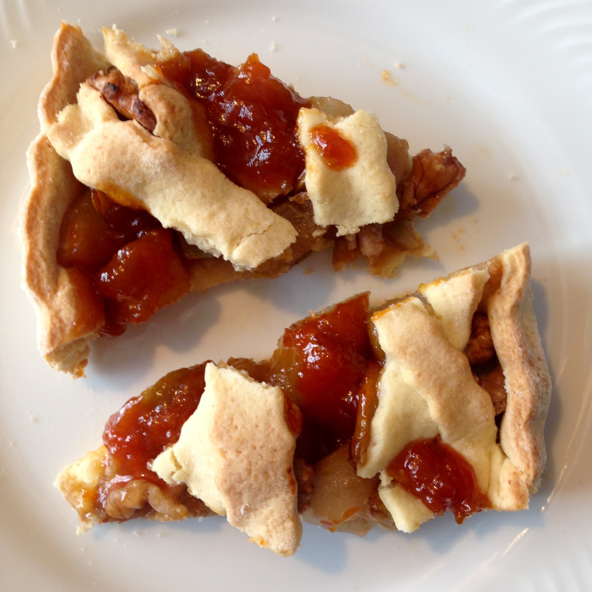 Crostata di pere e noci