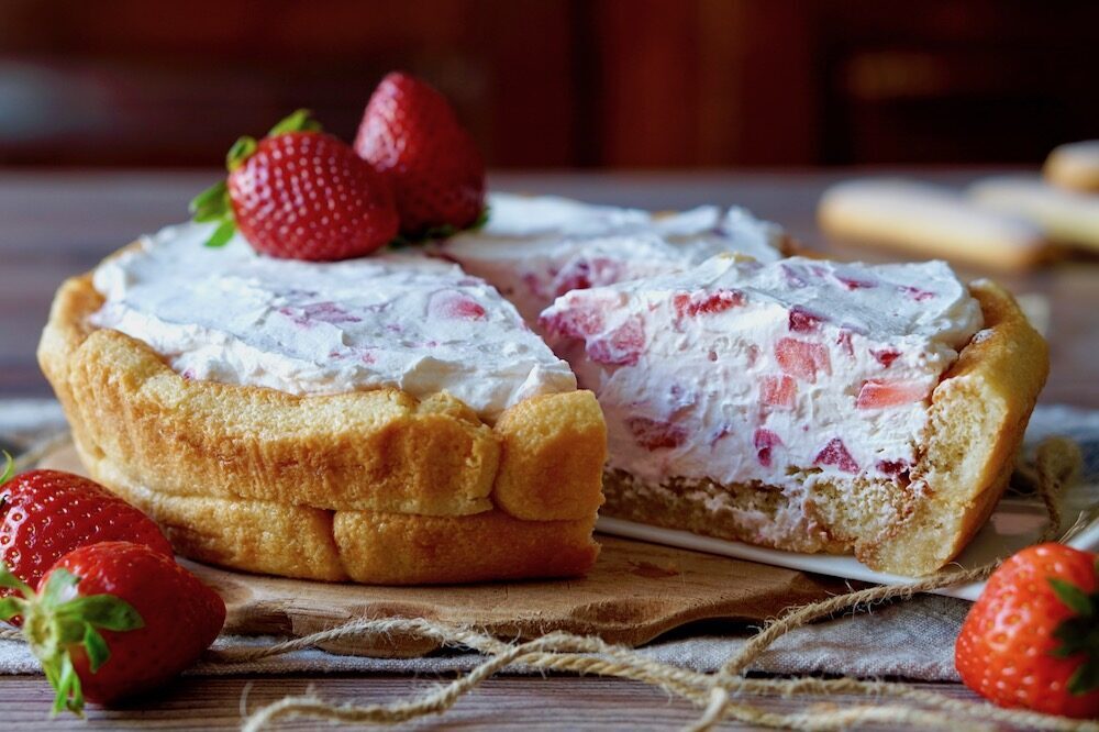 Crostata di savoiardi alle fragole