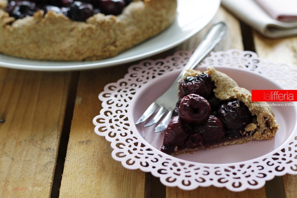 Crostata integrale alle ciliegie galette